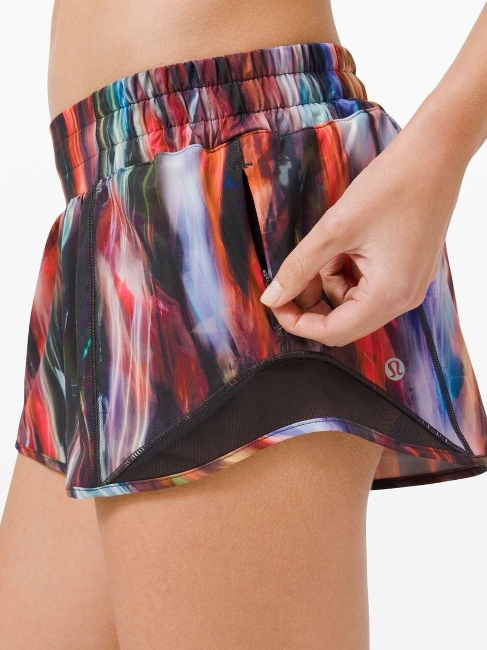 lululemon athletica hottie hot low rise Women's Multi-Color Run Short